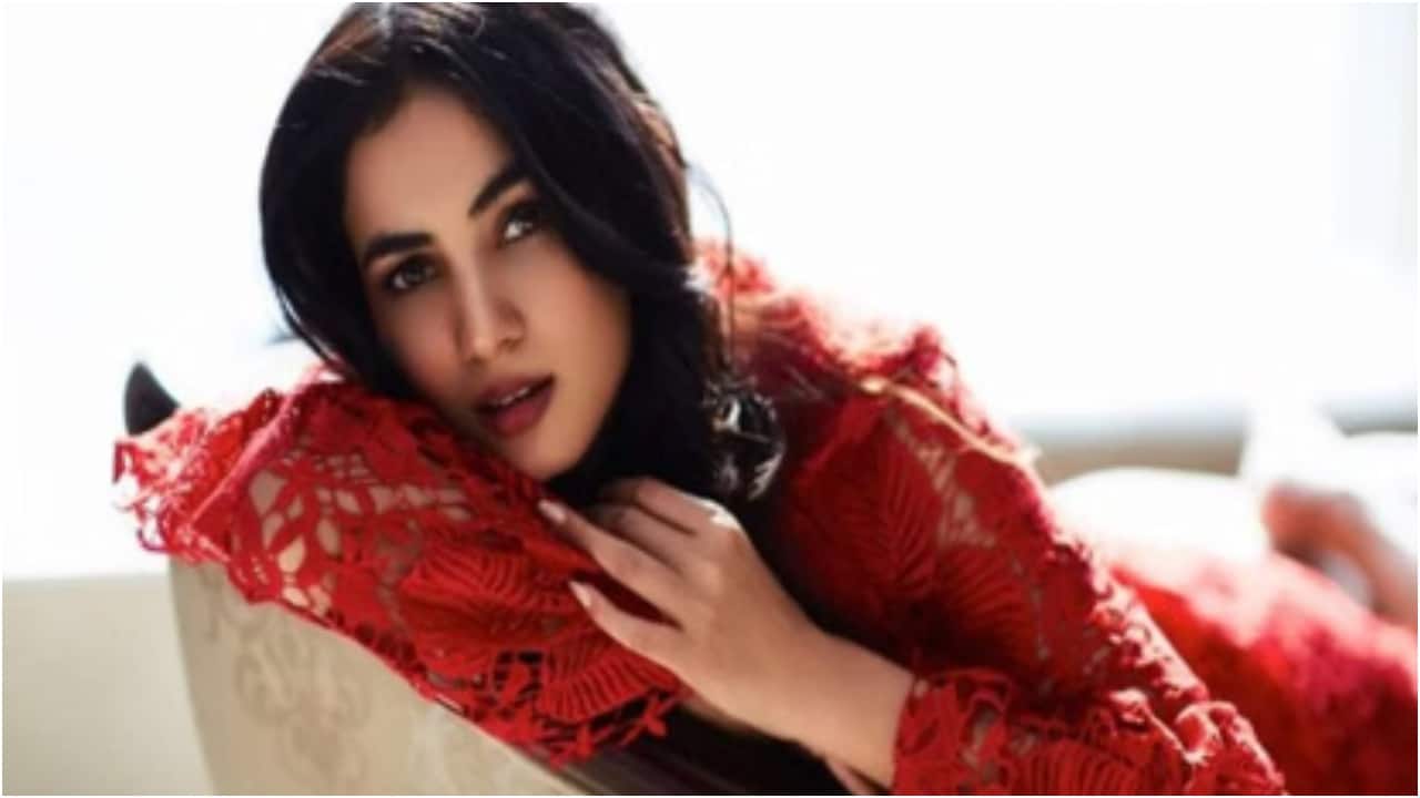 bollywoodlife.com photo