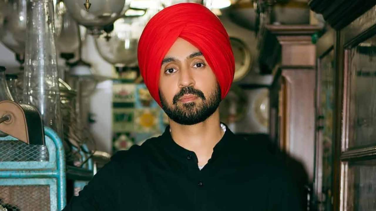 दिलजीत दोसांझ के कॉन्सर्ट में हुआ बवाल, स्टेज पर चढ़ा प्रो खालिस्तान प्रोटेस्टर, Video वायरल