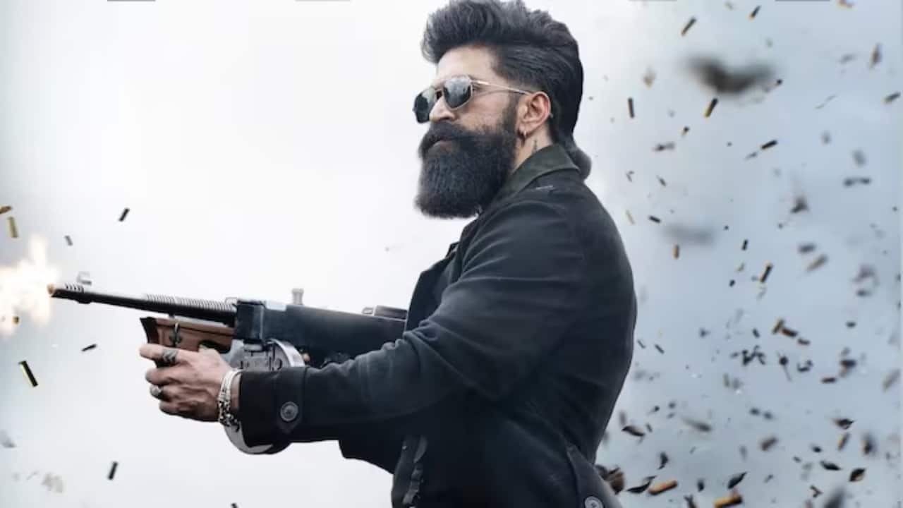 Toxic की नई रिलीज डेट भी नही है सेफ, Yash को इन मूवीज से लेनी होगी टक्कर!