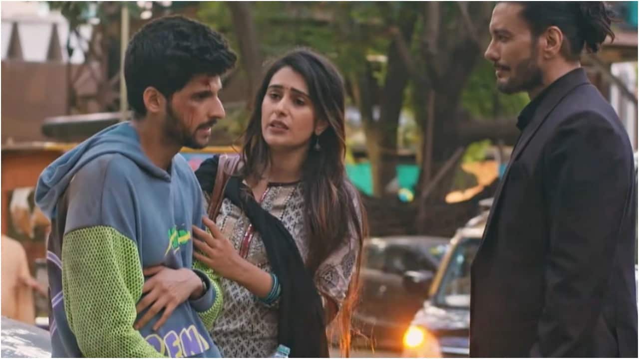 KSBKBT: गुंडों के चंगुल से वैष्णवी को बचाने के लिए लहूलुहान हुआ पार्थ, बेटे नकुल के हक के लिए तुलसी से भिड़ गईं दामिनी