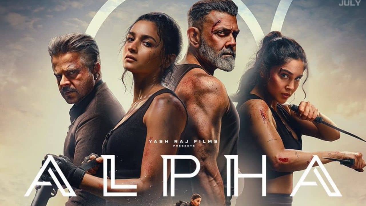 Alpha Review: बकवास स्क्रिप्ट और कमजोर एक्शन, Alia Bhatt और Sharvari Wagh ने मिलकर उड़ाई स्पाई यूनिवर्स की धज्जियां