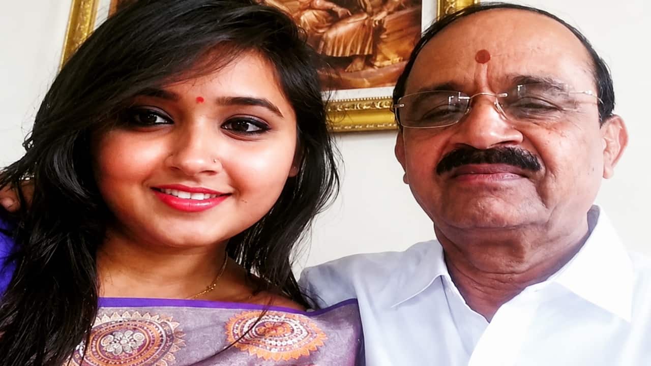 काजल राघवानी पर टूटा दुखों का पहाड़, पिता के निधन से सदमे में एक्ट्रेस, भावुक पोस्ट शेयर कर लिखा- ‘पापा आपका जाना…’