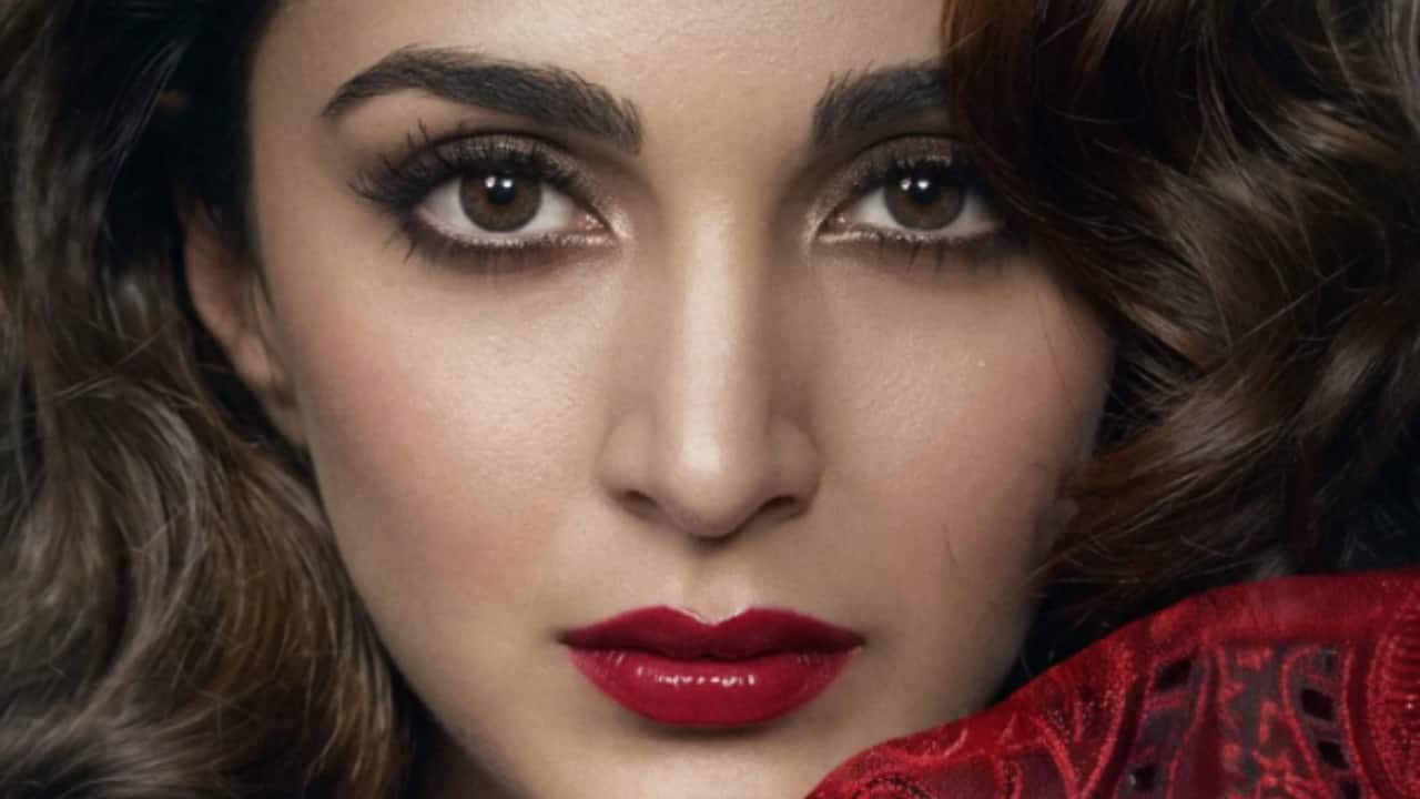 Kiara Advani's Toxic character Nadia REVEALED on birthday, leaves fans stunned