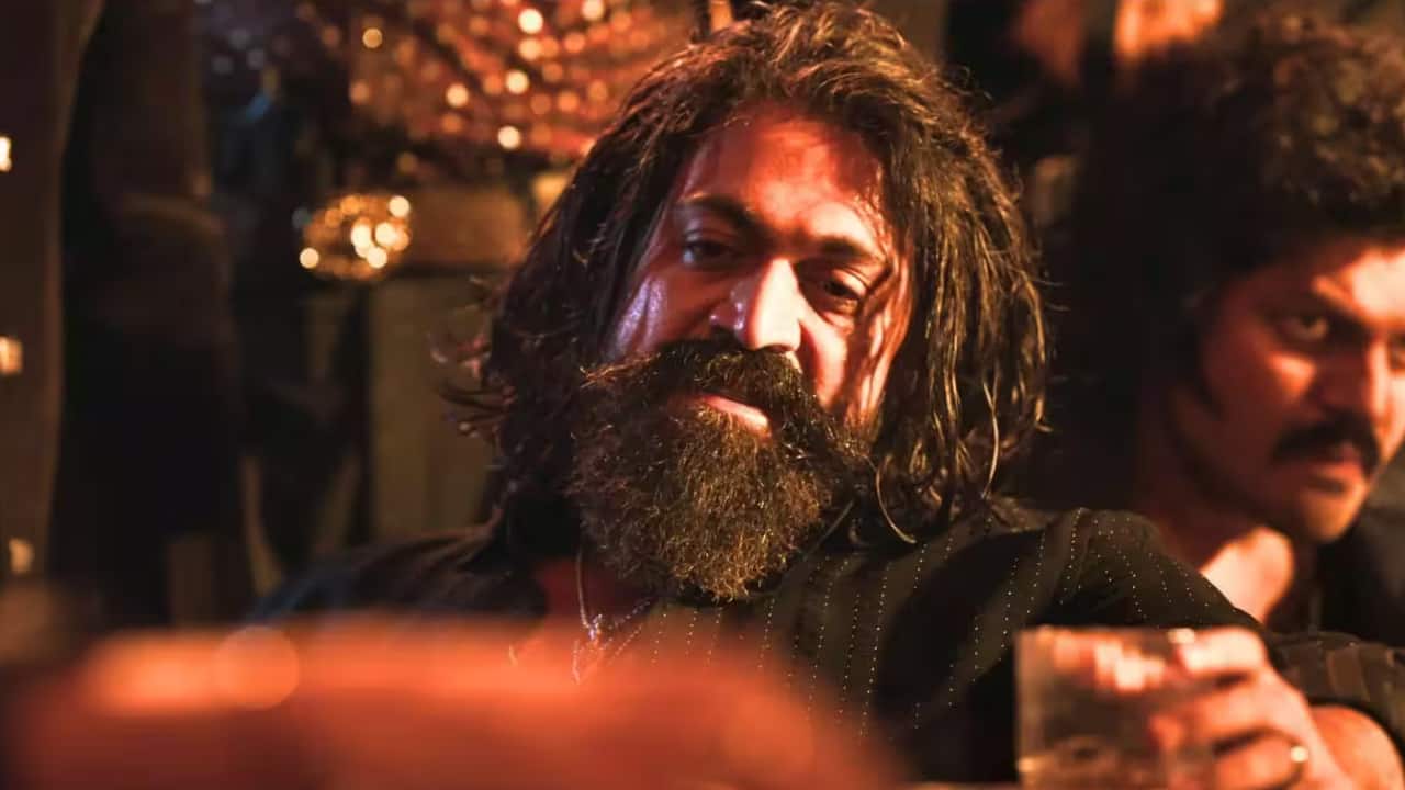Rocking Star Yash and Tara Sutaria's Madhosh UNVEILS a new chapter in Toxic