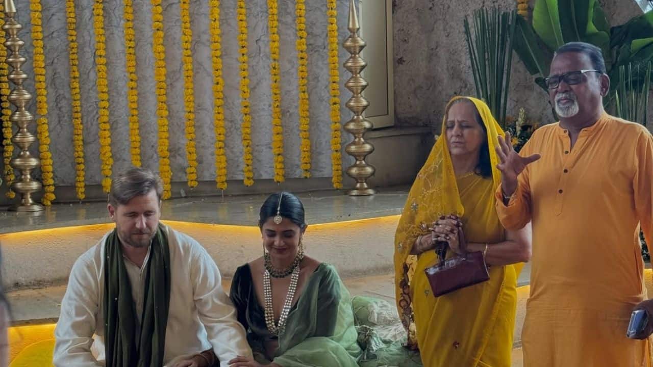 bollywoodlife.com photo
