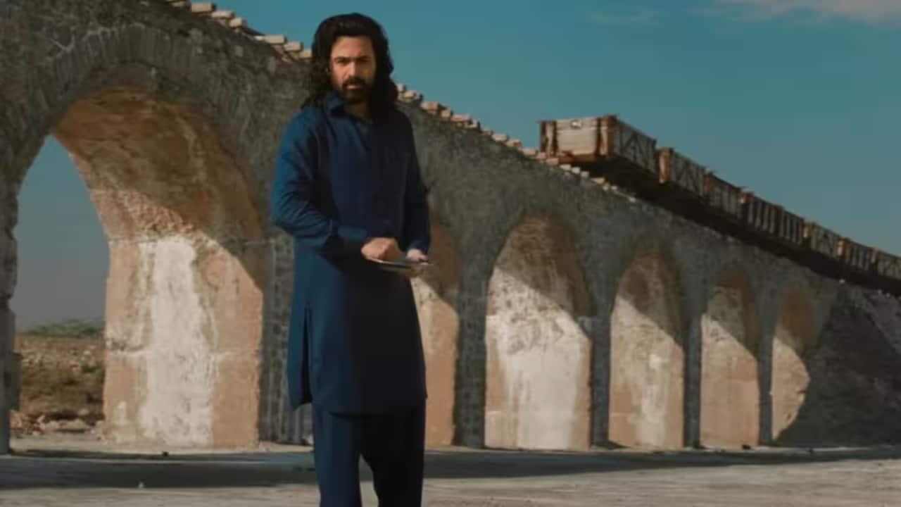 सेंसर बोर्ड के हत्थे चढ़ी इमरान हाशमी की ‘आवारापन 2’, काटने पड़े ये 9 सीन, जानें क्या है रनटाइम