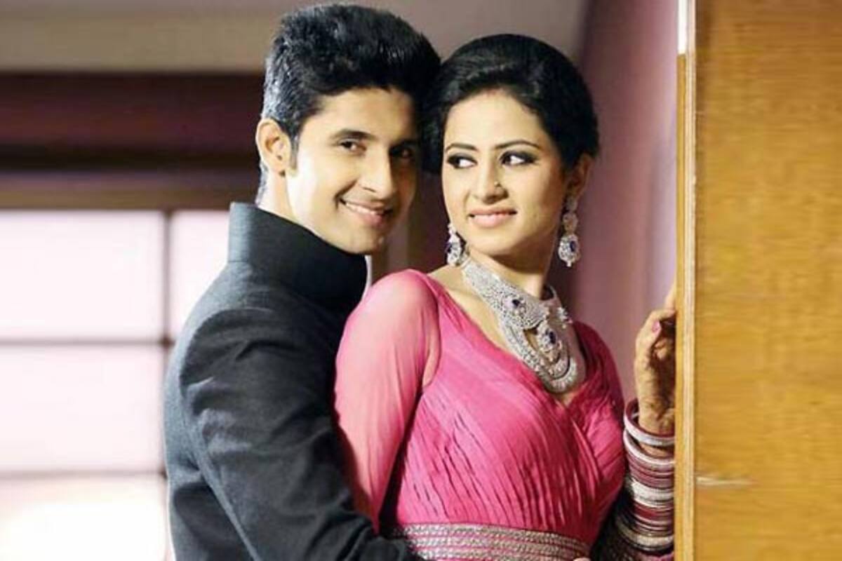 Ravi Dubey And Sargun Mehta Celebrate Their First Wedding Anniversary View Pics Bollywood News Gossip Movie Reviews Trailers Videos At Bollywoodlife Com It would do good to mention the couple could not be together on this special day. ravi dubey and sargun mehta celebrate
