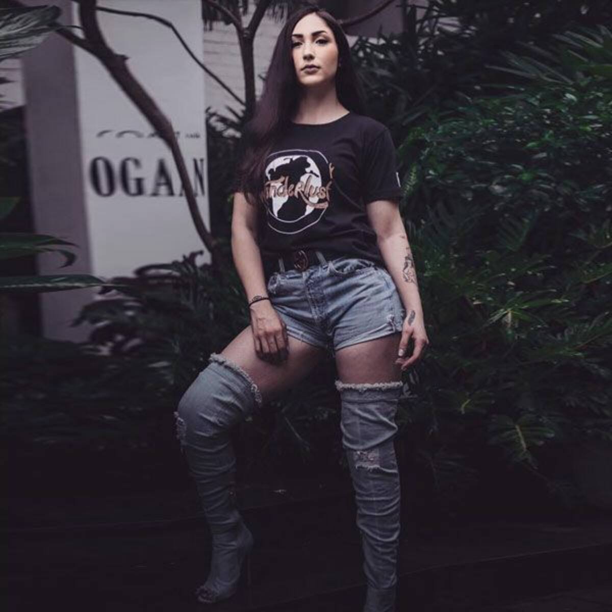 Yuvraj Singh S Ex Sister In Law Akanksha Sharma S Hot Pictures Are Going Viral Make instagram line breaks in bio and captions fast, add smiles and more.