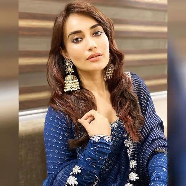 Surbhi Jyoti's Photoshoot In A Blue Printed Salwar-kameez Is Winning 