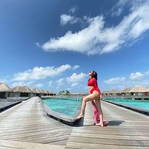 Tu Suraj Main Saanjh Piyaaji actress Kangna Sharma looks stunning as she wears a red bikini in Maldives