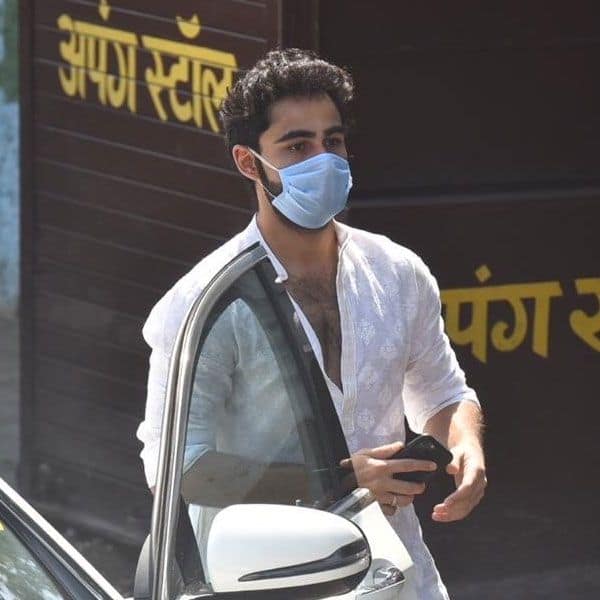 Ed Summons Actor Armaan Jain After Raiding His House In A Money Laundering Case On The Day Of Rajiv Kapoor S Demise Bollywood Life Techiazi Armaan jain, ranbir kapoor's cousin, summoned by enforcement directorate in alleged money laundering case. ed summons actor armaan jain after