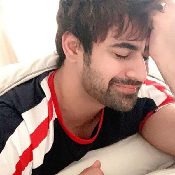 Naagin 3 Actor Pearl V Puri S Lazy Selfies Are Such A Mood During This Lockdown