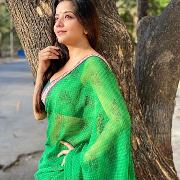 Surabhi looking gorgeous in Green Saree Photos | Indian beauty, Beauty  women, Beauty girl