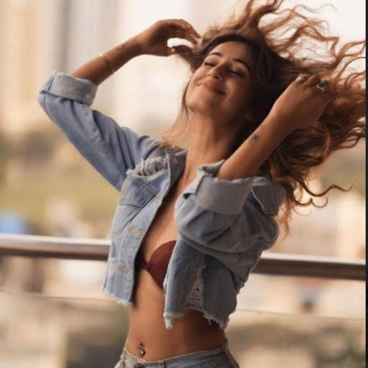 Kumkum Bhagya This Hot Actress Is Set To Enter Sriti Jha Shabir Ahluwalia S Superhit Show Contact sriti jha on messenger. kumkum bhagya this hot actress is set