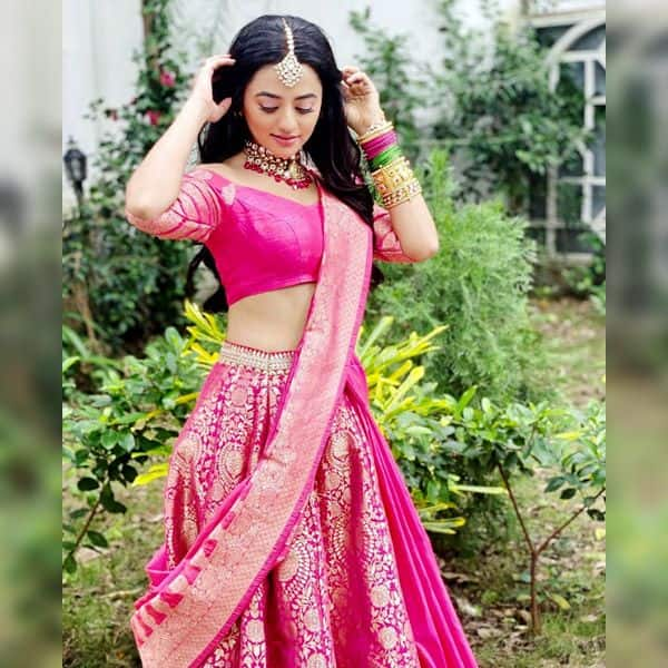 Ishq Mein Marjawan 2 actress Helly Shah looks uber-gorgeous in a pink ...