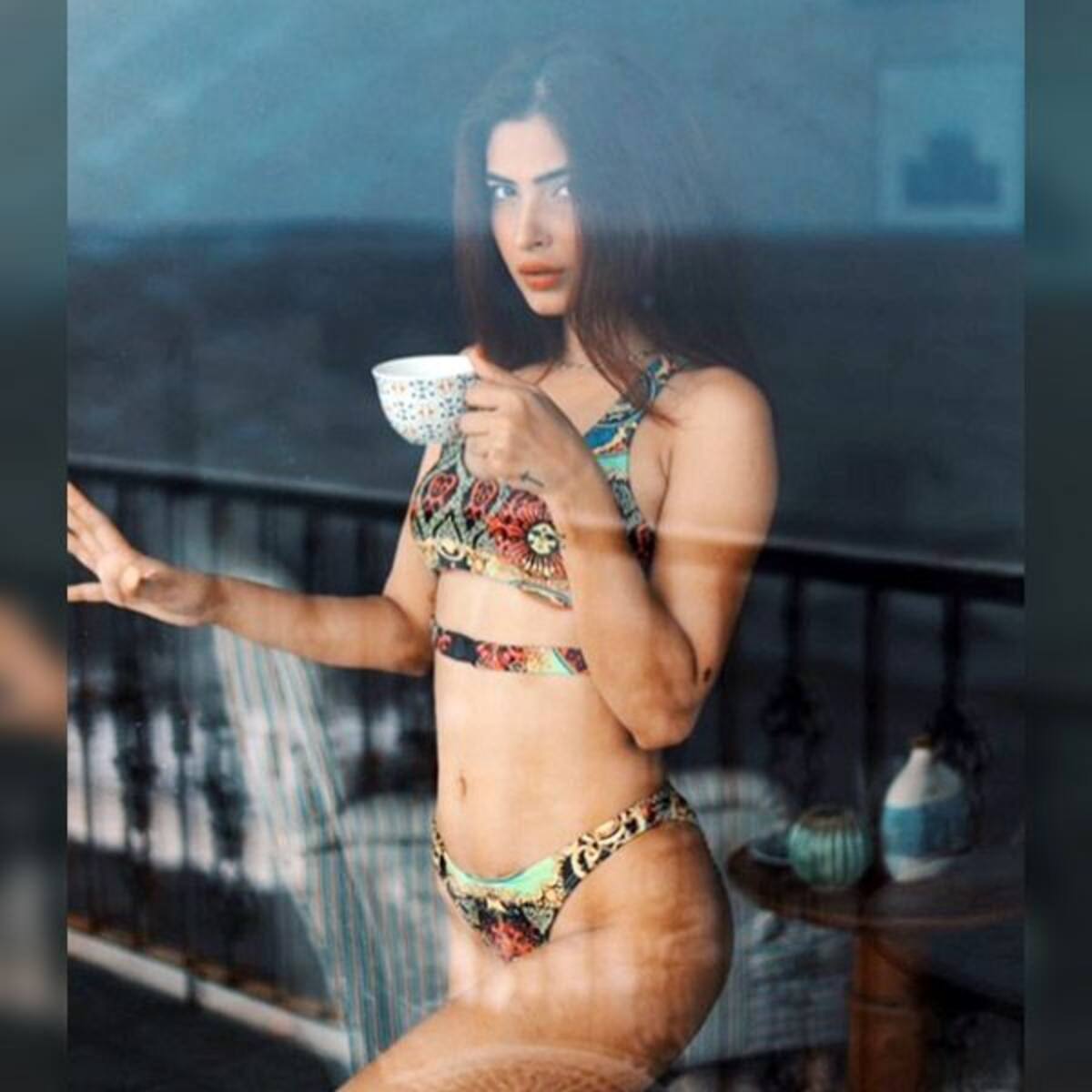 Pavitra Rishta Actress Karishma Sharma S Bikini Pics Are Too Eye Catching Ankita lokhande is all in confusion regarding her stay in pavitra rishta! pavitra rishta actress karishma sharma