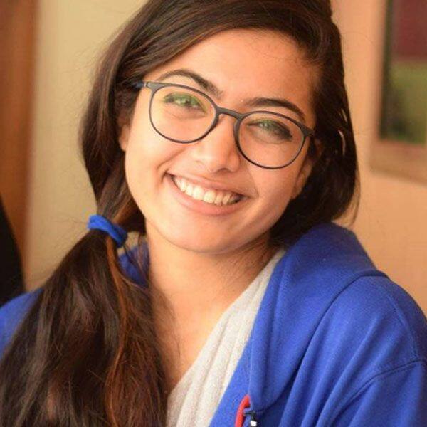 5 Times Rashmika Mandanna stole our hearts with her cute, geeky avatar