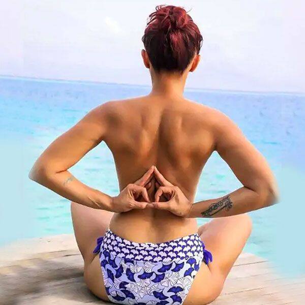 aashka goradia bikini