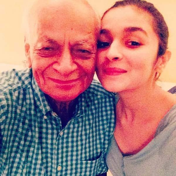 Alia Bhatt's candid pictures with family and friends