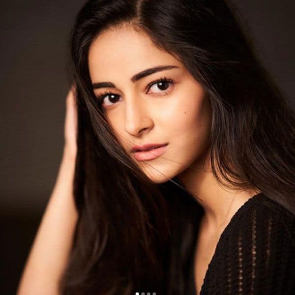 Ananya Panday conducts a home photoshoot, and there’s nothing cooler ...