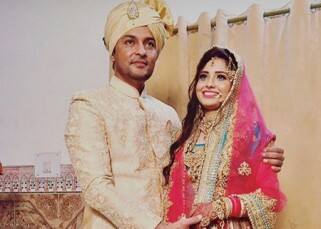 Newly wedded Anas Rashid looks into wife Heena Iqbal's eyes like a ...