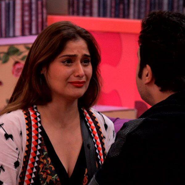 Bigg Boss 13: The housemates get emotional as their family members meet