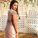 Bigg Boss 10 contestant Monalisa’s dual-toned saree is perfect for wedding appearances