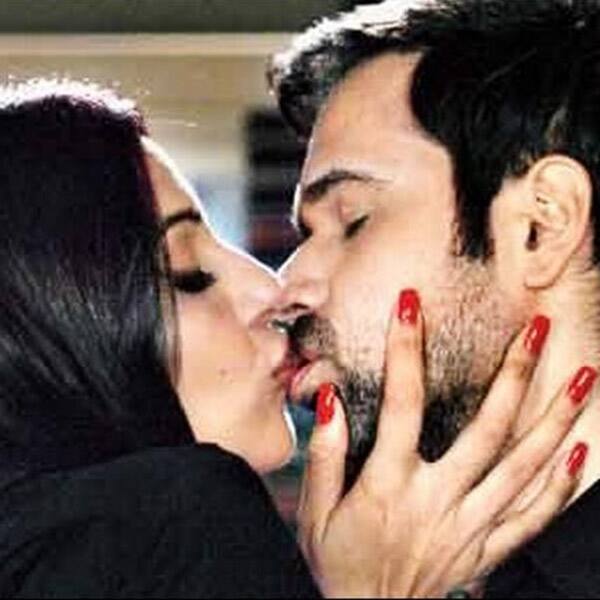 Bipasha Basu And Emraan Hashmi In Hot Scene From Raaz 3 Bipasha Basu And Emraan Hashmi In Hot Scene From Raaz 3
