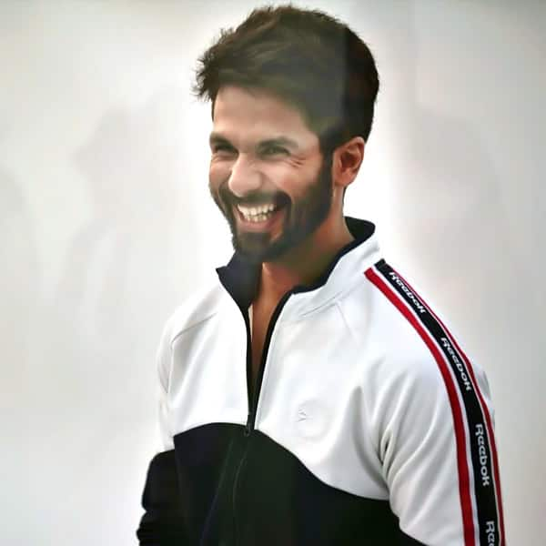 Can you not look this hot': Mira Rajput can't stop gushing over Shahid  Kapoor's good looks in latest PICS