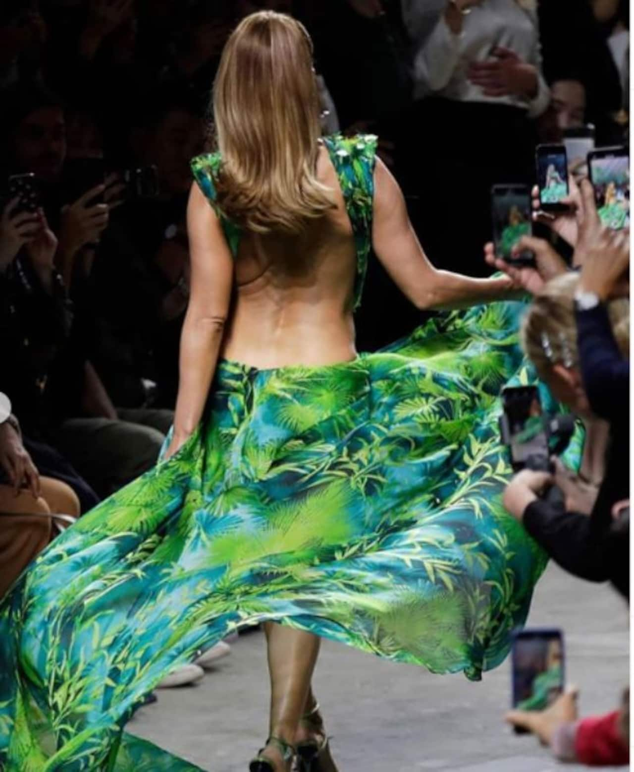 Jennifer Lopez stuns the Milan Fashion Week with a more daring version ...