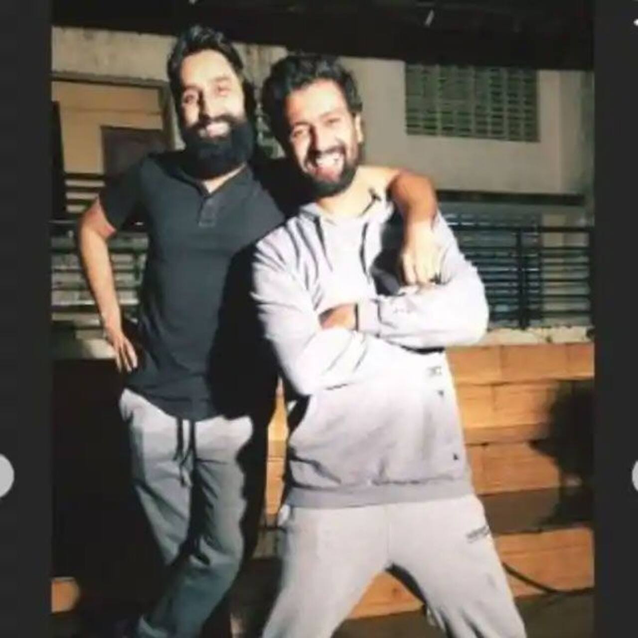 Vicky Kaushal wraps up Bhoot Part One and celebrates with crew of the film