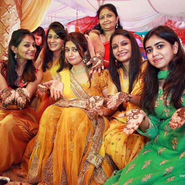 6 Trending Elements That Your Wedding Mehndi Outfit Needs! #MehndiDays  #BridalLook | Bridal Look | Wedding Blog