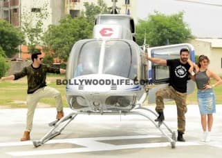 Jacqueline Fernandez, Varun Dhawan and John Abraham enthrall Delhites during Dishoom' promotions!