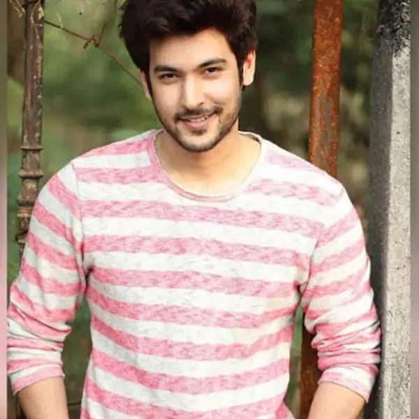 Happy Birthday Jennifer Winget Shivin Narang Aly Goni And 9