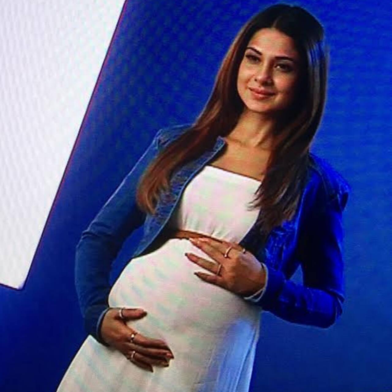 Beyhadh actress Jennifer Winget's baby bump photos are cute as a button Beyhadh actress Jennifer Winget's baby bump photos are cute as a button