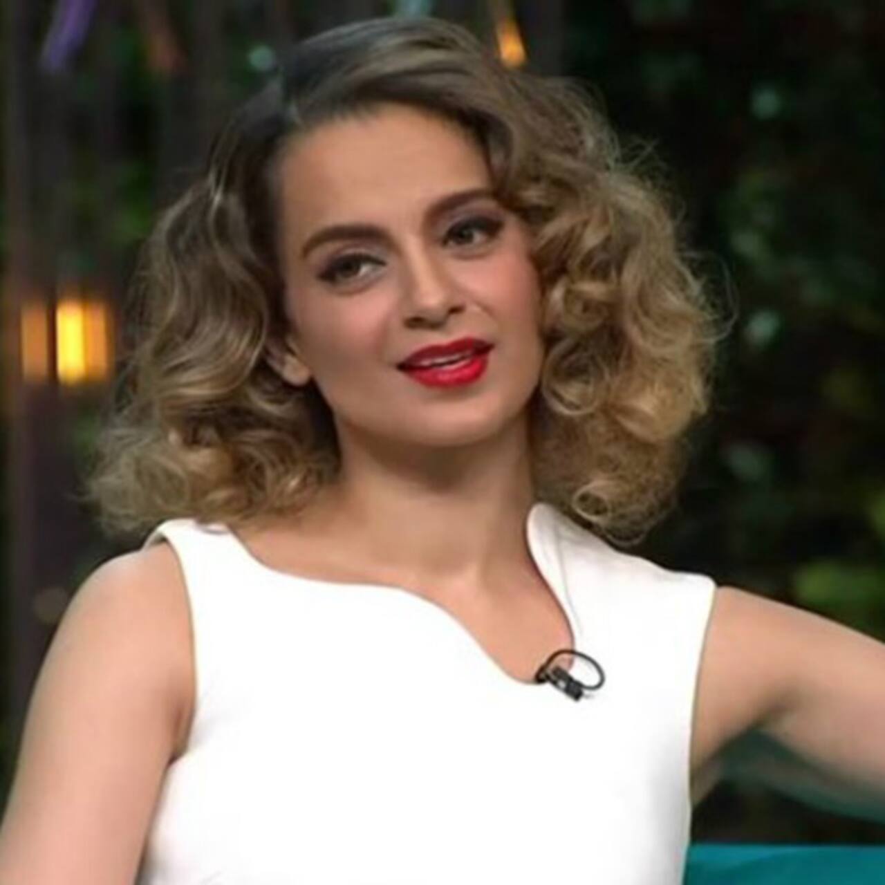 Koffee With Karan Rangoon Actress Kangana Ranaut Steals The Show With Her Bold And Classy Attitude