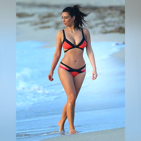 Kim Kardashian looks smoking hot in this colour block bikini Kim Kardashian looks smoking hot in this colour block bikini