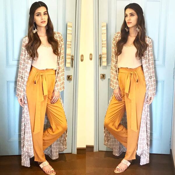 Kriti Sanon's chic styling during Bareilly Ki Barfi promotions will ...