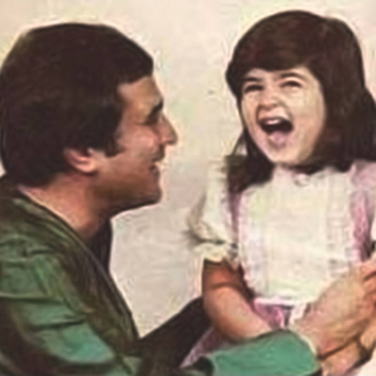 Birthday Special Rare pictures of Twinkle Khanna and Rajesh Khanna