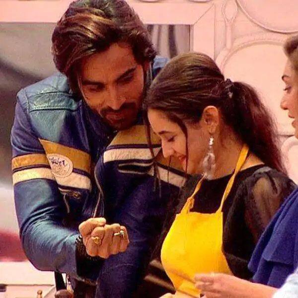 Bigg Boss 13: Rashami Desai breaks up with Arhaan Khan but the house