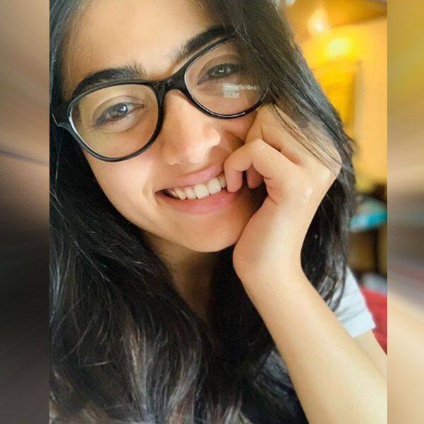 5 Times Rashmika Mandanna stole our hearts with her cute, geeky avatar