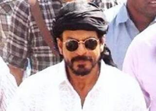 Shah Rukh Khan clicked from sets of Raees' in Ahmedabad