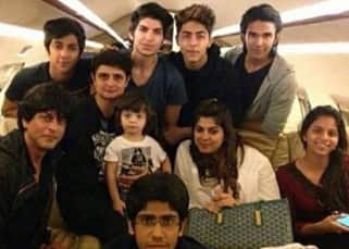 Shah Rukh Khan with Aryan Khan, Suhana Khan and Abram