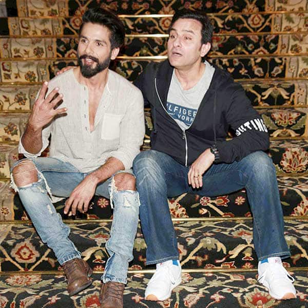 Battle of the Boys: Shahid Kapoor & Ranbir Kapoor's Casual Looks