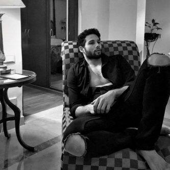 Siddhant Chaturvedi aka MC Sher of Gully Boy is the new hottie in town!