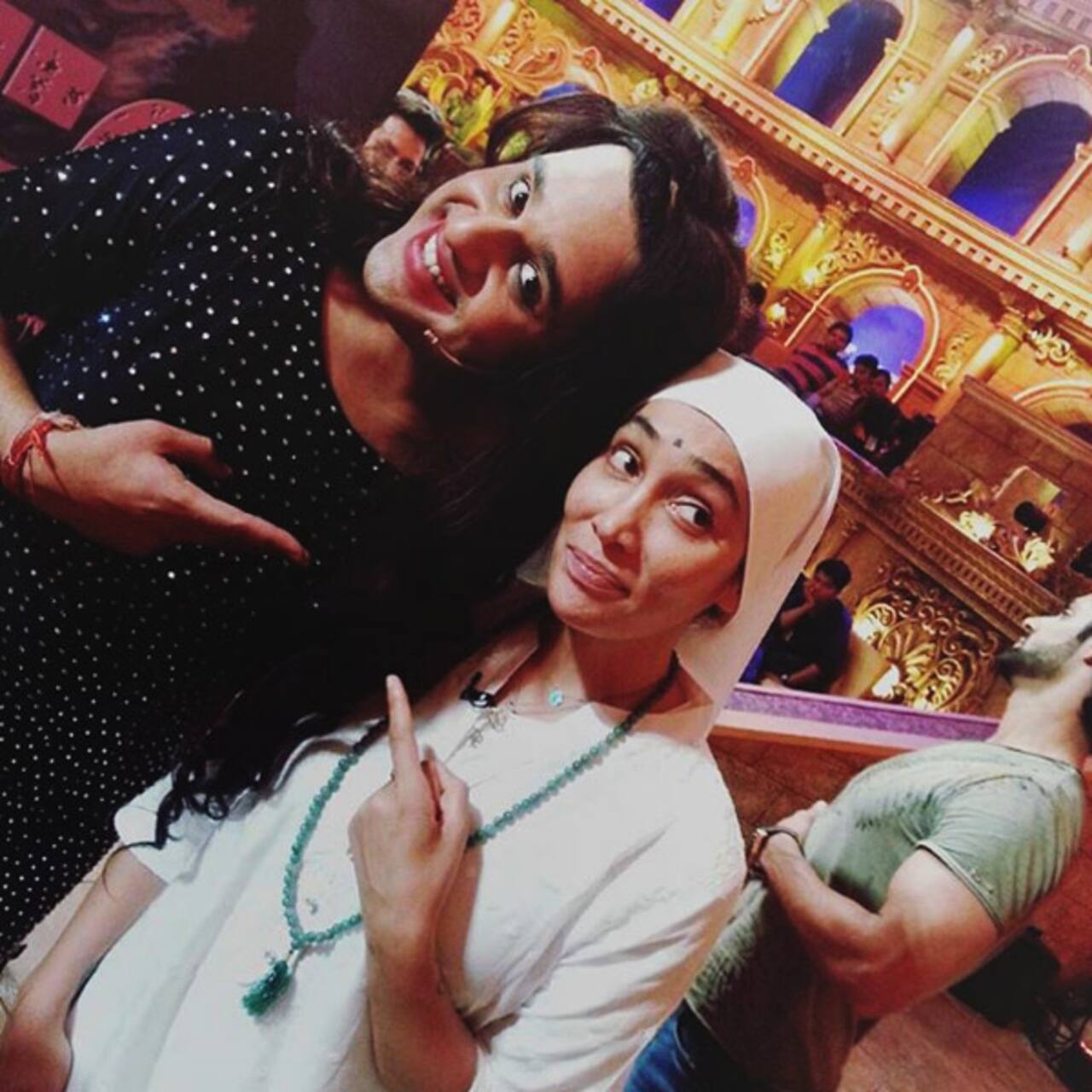 Nun Sofia Hayat On The Sets Of ‘comedy Nights Bachao See Pics 