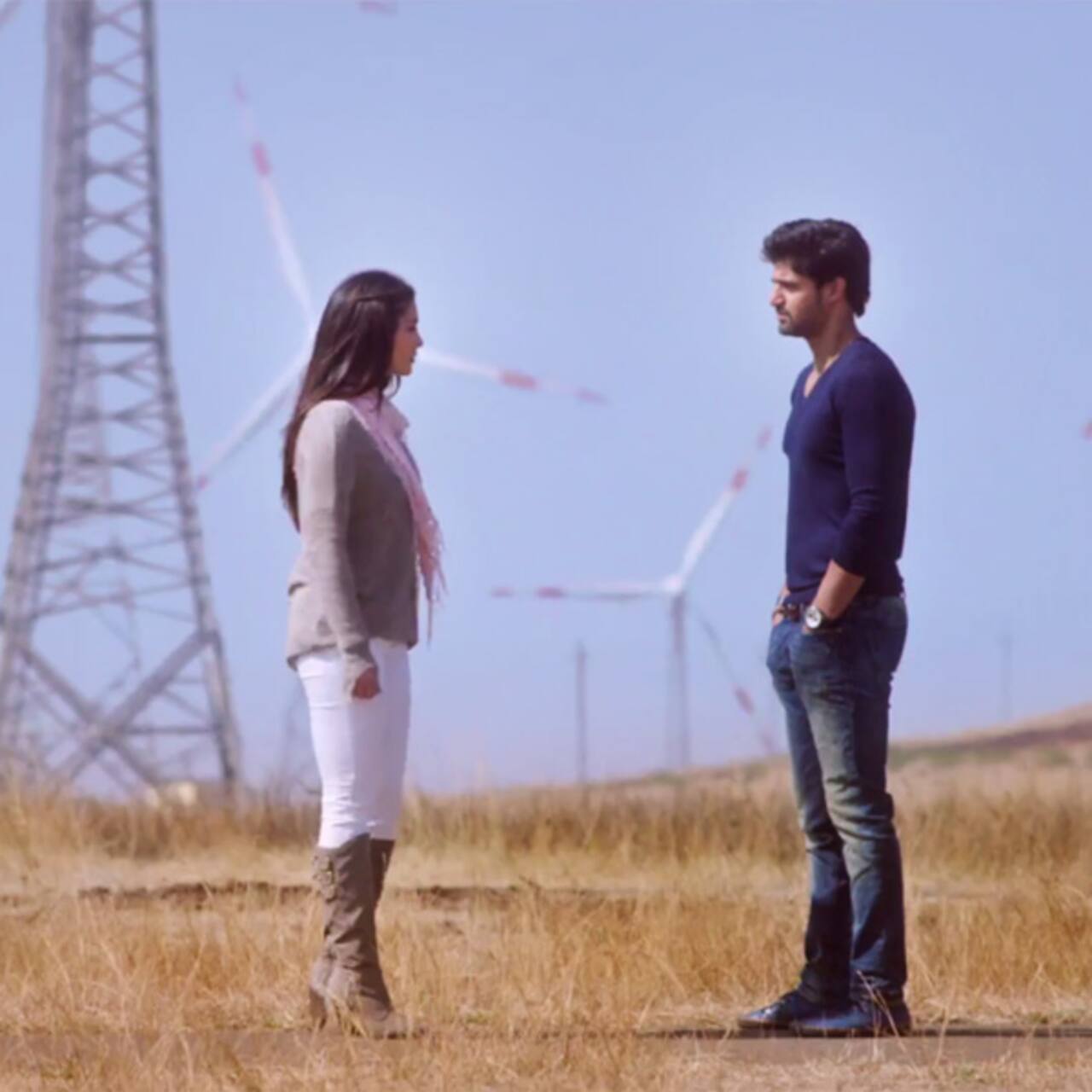 Stills from ‘Ki Kara’ song of ‘One Night Stand’ will show you the other side of Sunny Leone!