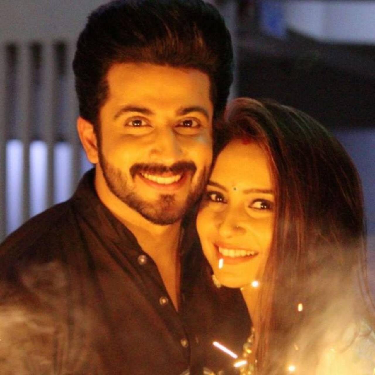 kundali-bhagya-star-dheeraj-dhoopar-and-wife-vinny-arora-seal-it-with-a