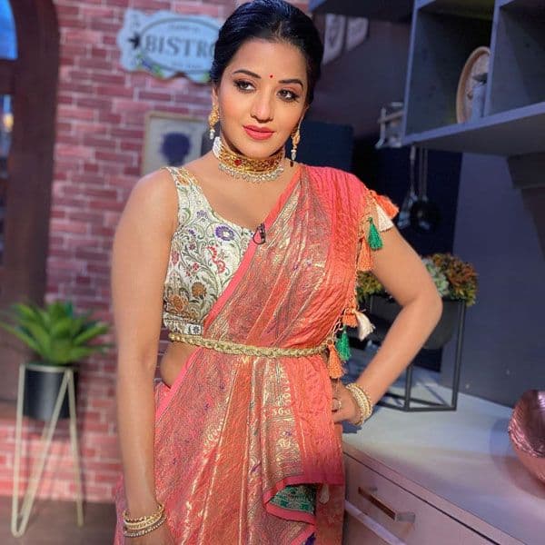 Nazar actress Monalisa feels like a royal princess in THIS saree