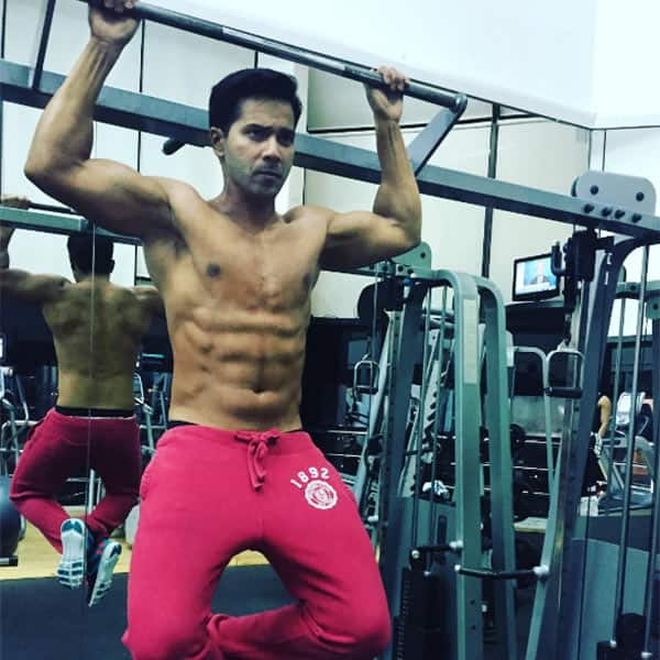 Varun Dhawan Candid Photos